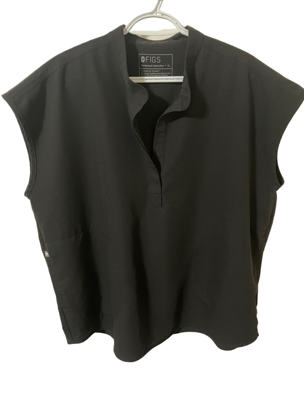 FIGS Black Sleeveless Tunic Top Size XL